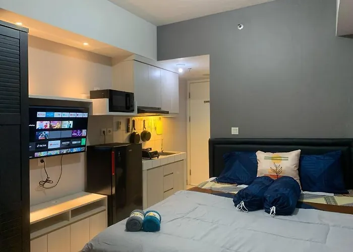 Studio With Pool & Next To Mall